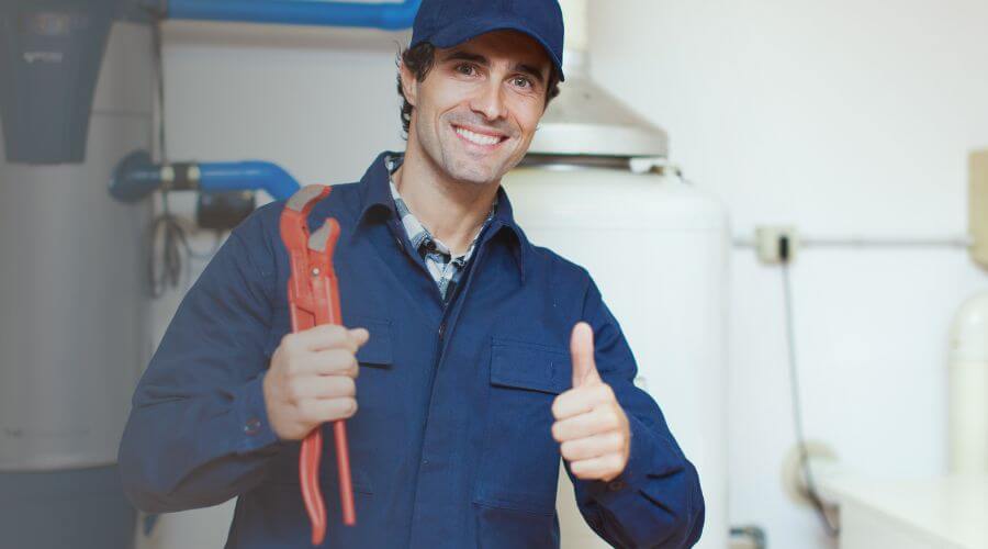 Expert burst pipe repair services in Seneca, SD